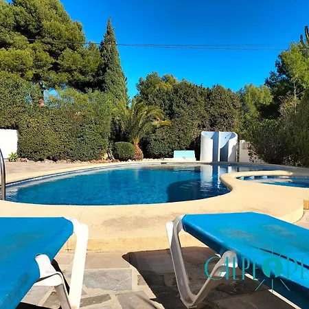 Shangrilla Con Piscina Comunitaria Calp